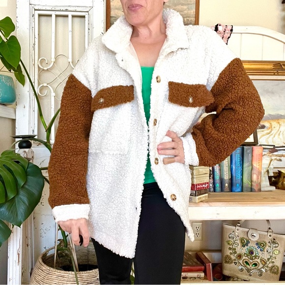 New! Cozy Sherpa Color Block Ski Chalet Button Up Teddy Shacket Jacket - Picture 2 of 7